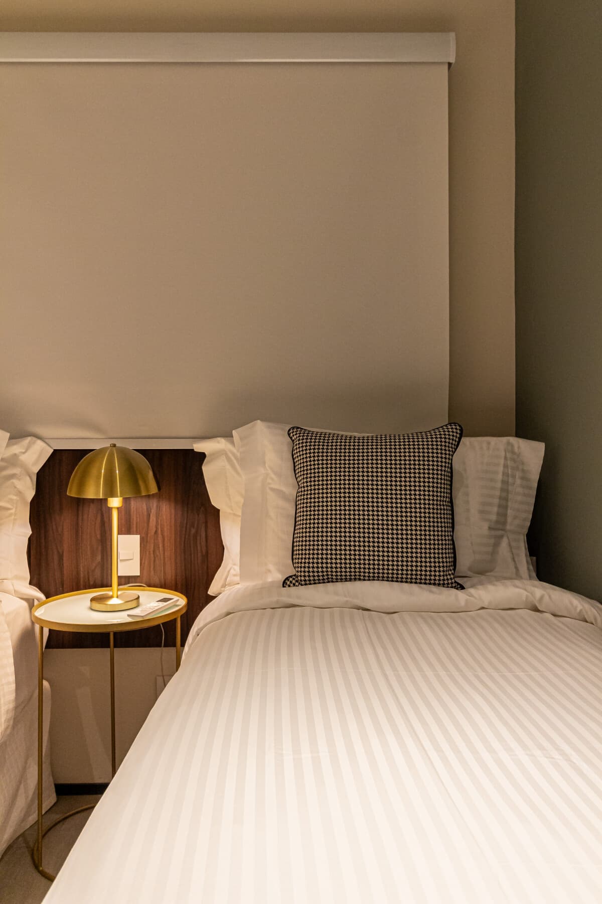 Apartamento 2 Dorms (Casal e 2 Solteiro) - 60M - Iconyc House of Charlie