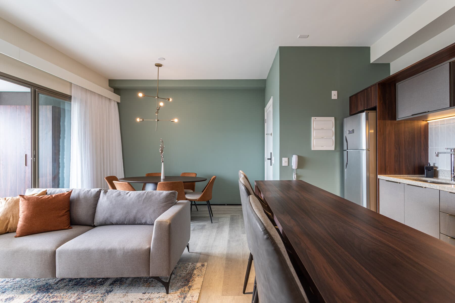 Apartamento 2 Dorms (Casal e 2 Solteiro) - 73M - Iconyc House of Charlie