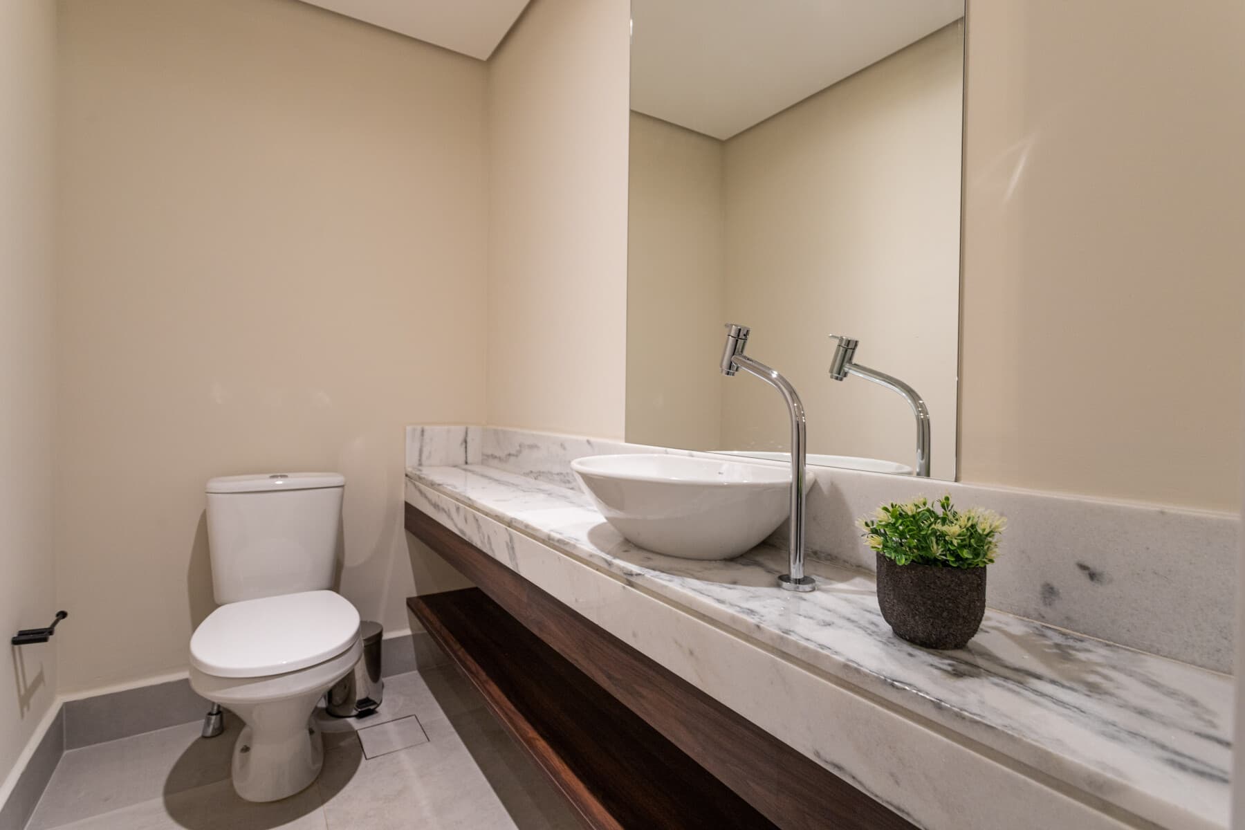 Apto Deluxe 2 Dorms (Casal 2 Solteiro) - 97M - Iconyc House of Charlie