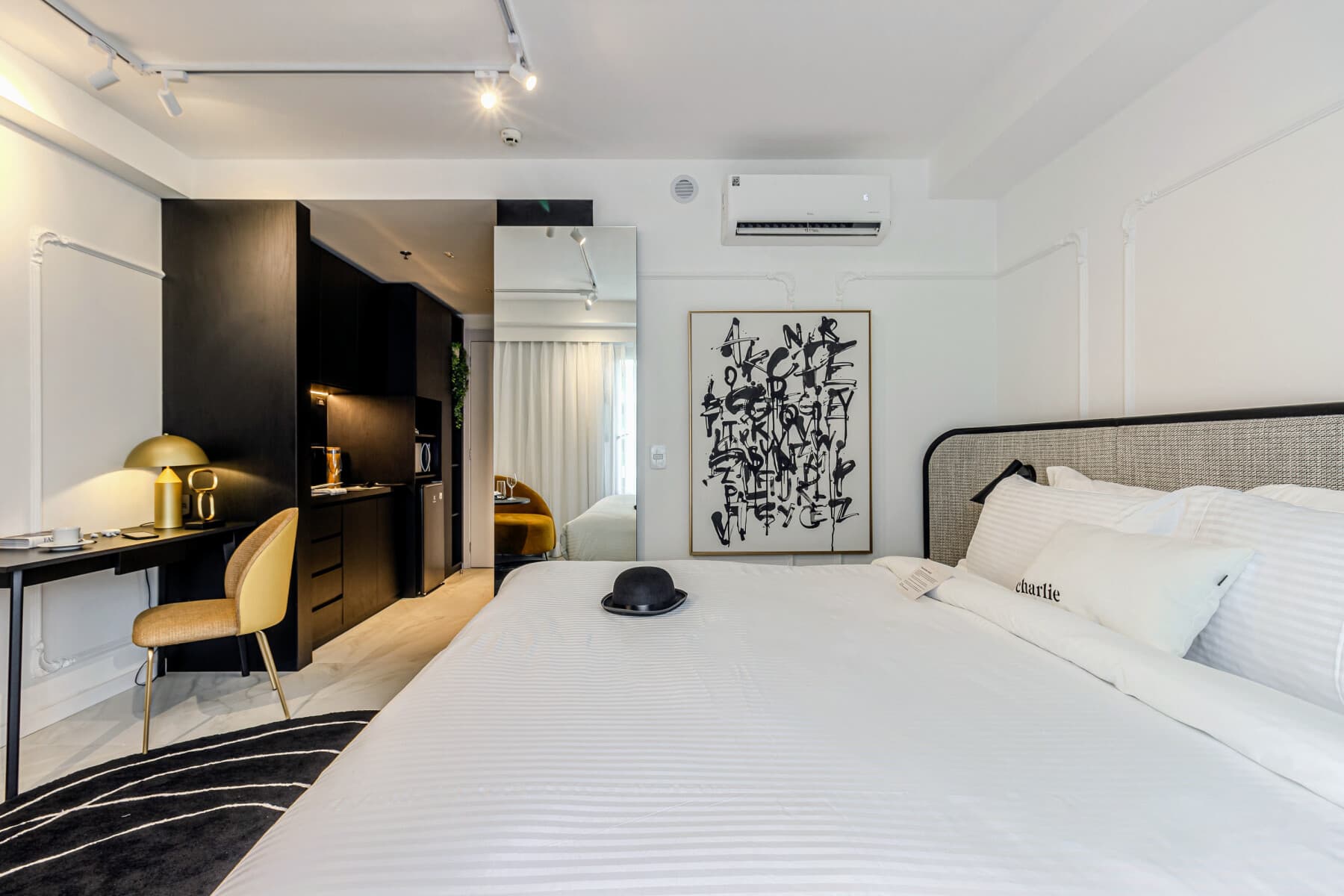 One of a Kind Charlie Hotel Ibirapuera
